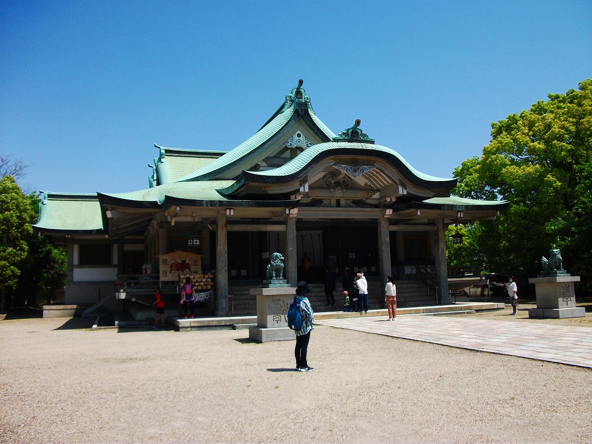 大阪城内に鎮座し出世開運の神として豊臣秀吉ほかを祀る豊国神社