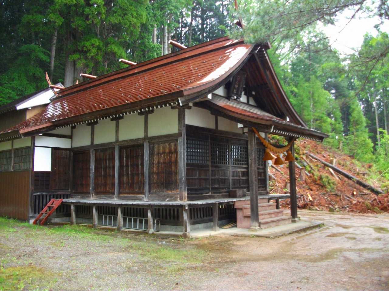 神岡町石神白山神社
